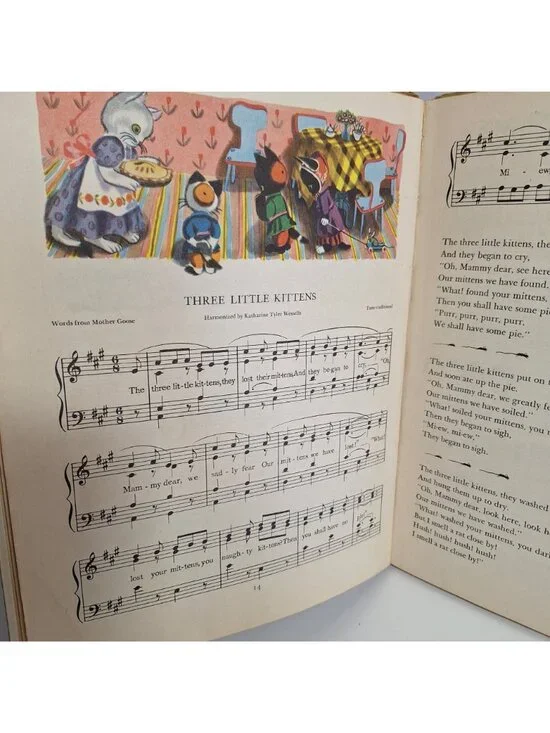 The Golden Song Book 1945 60 Favorite Singing Games Hardcover Illustrated Music - Picture 11 of 16